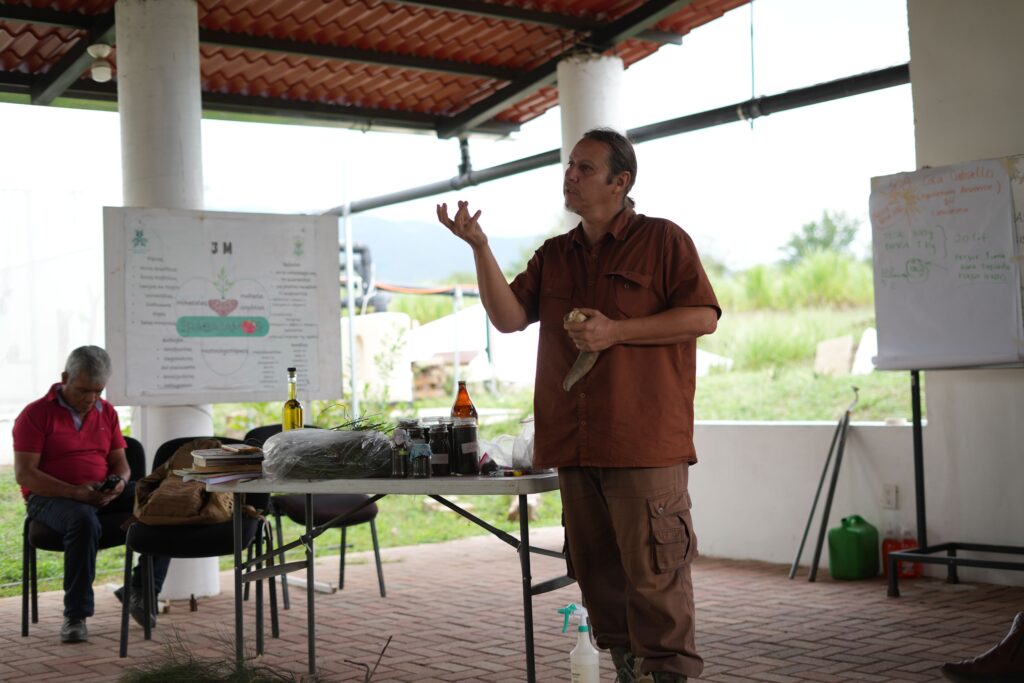 Agricultura Biodinámica | Capacitación en Concentrados Biopotenciadores para mejorar la fertilidad de la tierra