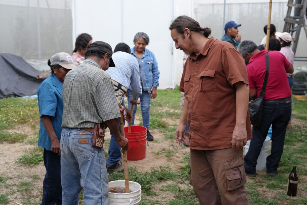 Agricultura Biodinámica | Capacitación en Concentrados Biopotenciadores para mejorar la fertilidad de la tierra